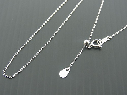 K18ホワイトゴールド アズキチェーン0.25径太さ0.8ミリ　45センチ　スライド式アジャスター