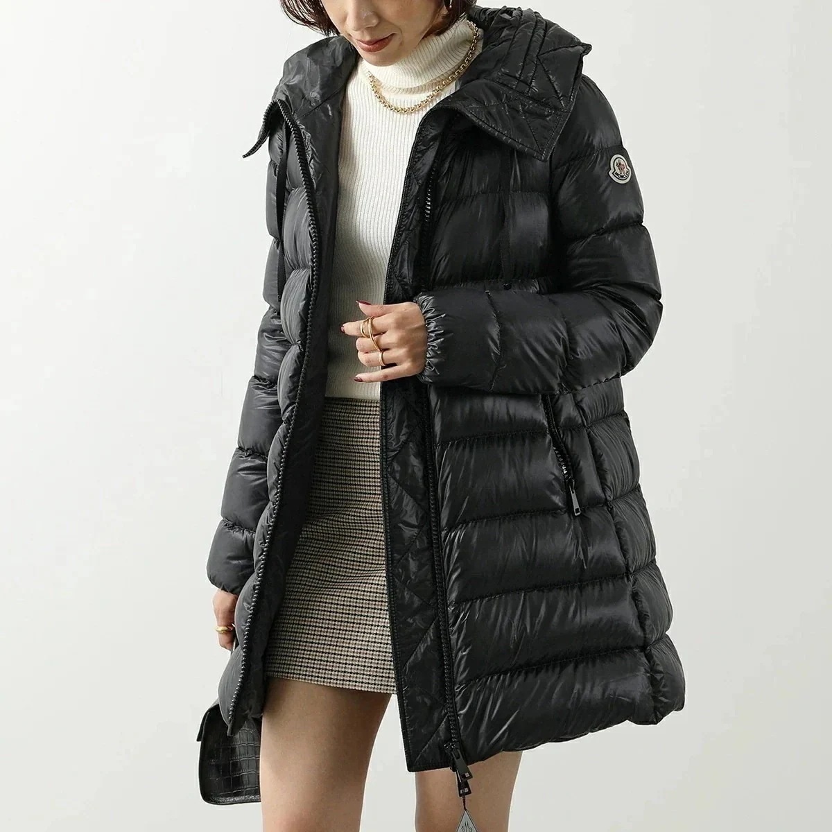 MONCLER モンクレール SUYEN シューエン スイエン 1B20000 53052 ダウンコート ダウンジャケット Aライン フード付き 999 レディ