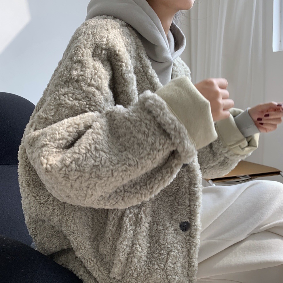 アウター コート ショート丈コート ウールコート 長袖 Vネック 前開き ボタン ショート丈 ポケット ウール かわいい 大人可愛い きれいめ シンプル 上品 おしゃれ かっこいい カジュアル レトロ