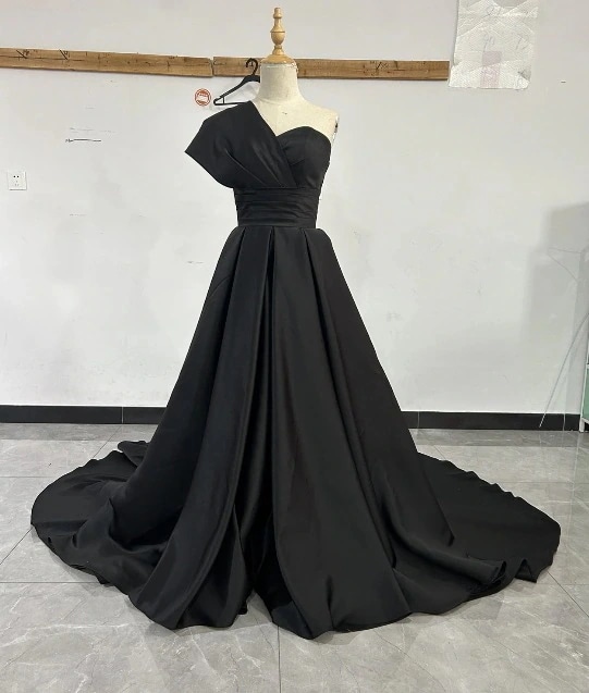 パーティードレス ワンショルダー Aライン 黑 前撮り 音楽会 ファスナー トレーン エレガント