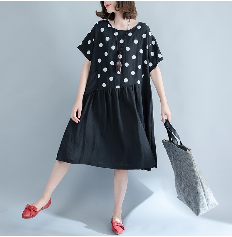 1104．ドット柄カジュアルルーズワンピース（ブラック）