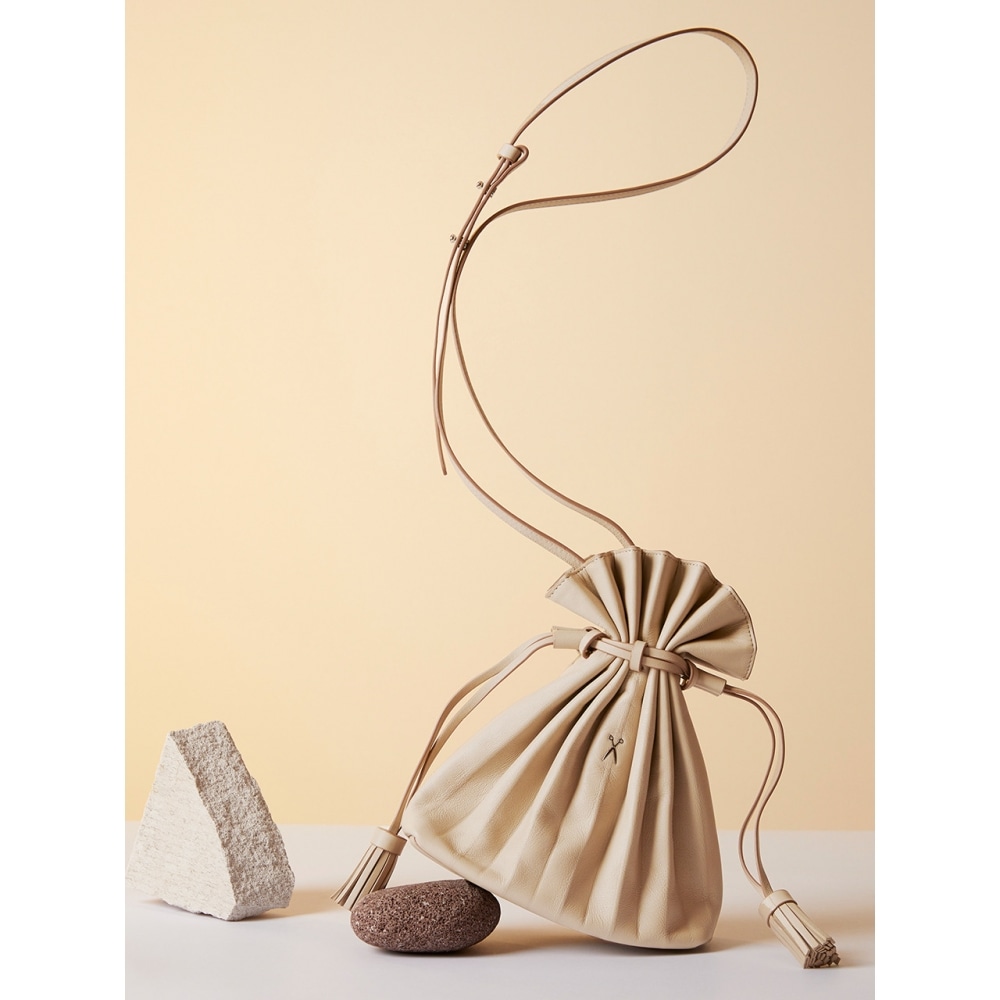 JOSEPH & STACEY ラッキープリーツ クロスバッグ エクリュベージュ