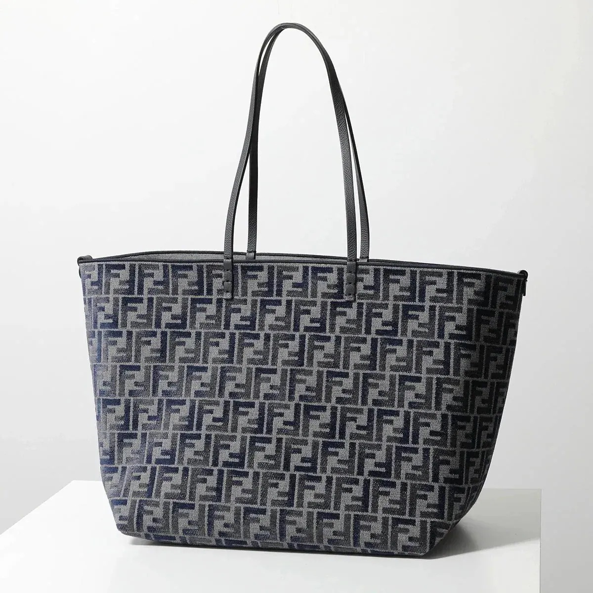 FENDI フェンディ トートバッグ ROLL LARGE ロール ラージ 8BH425 ASU1 レディース メンズ FF柄 ズッカ柄 リバーシブル 鞄 F1