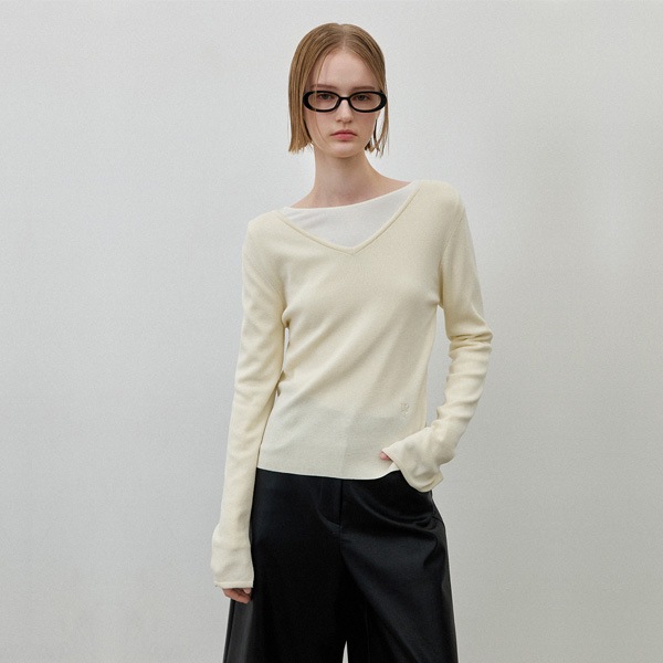 (T-7024)ESSENTIAL CELESE V-NECK KNIT