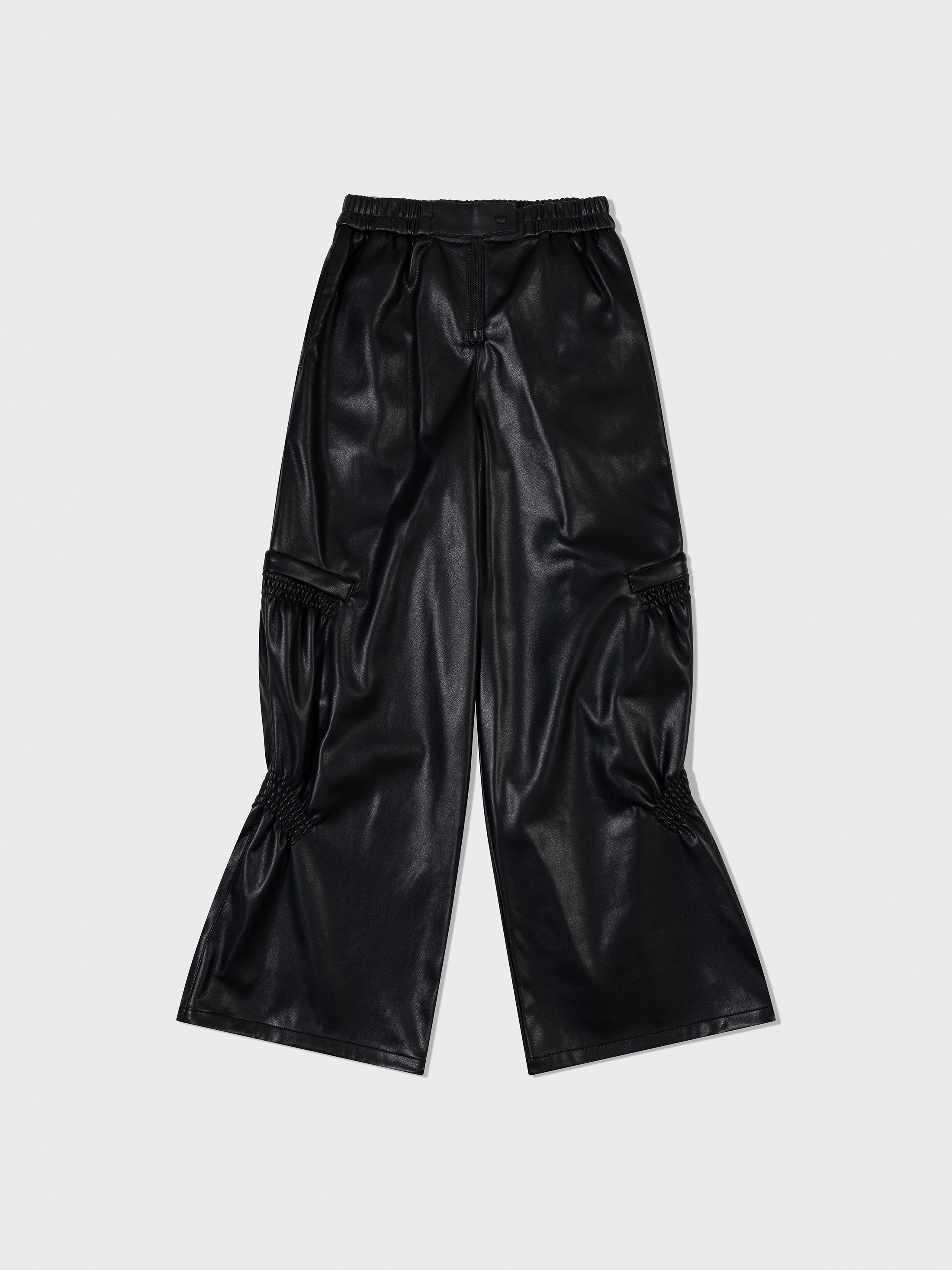 【LOW CLASSIC】 SHIRRING VOLUME LEATHER PANTS : BLACK