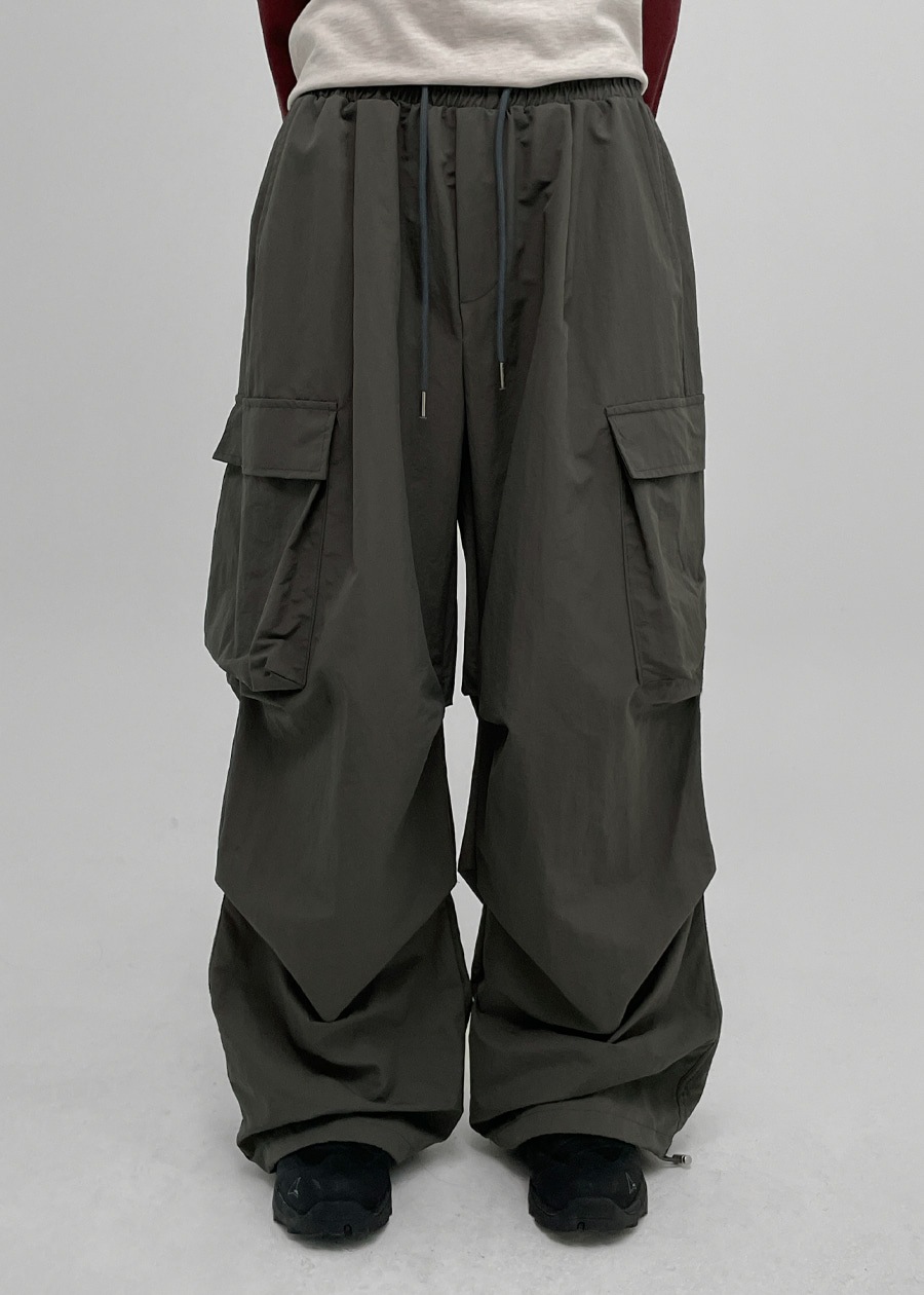 (UNISEX) モアディナイロン2WAYカーゴパンツ