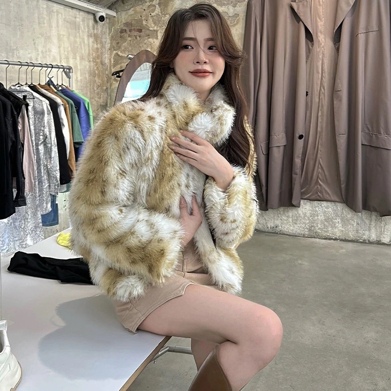 24スタイル李蒙嶺と同じ環境に優しい女性用毛皮コートボブキャットヒョウ柄イミテーションファーショートトップ
