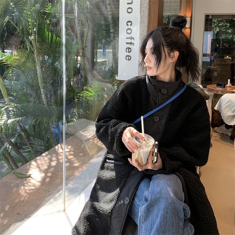 アウター レディース コート 上着 ロング丈 袖あり 長袖 リバーシブル ボア フリーサイズ ホワイト ブラック 大人 上品 お洒落 主役級 存在感 個性的 秋 冬 10代 20代 アウトドア