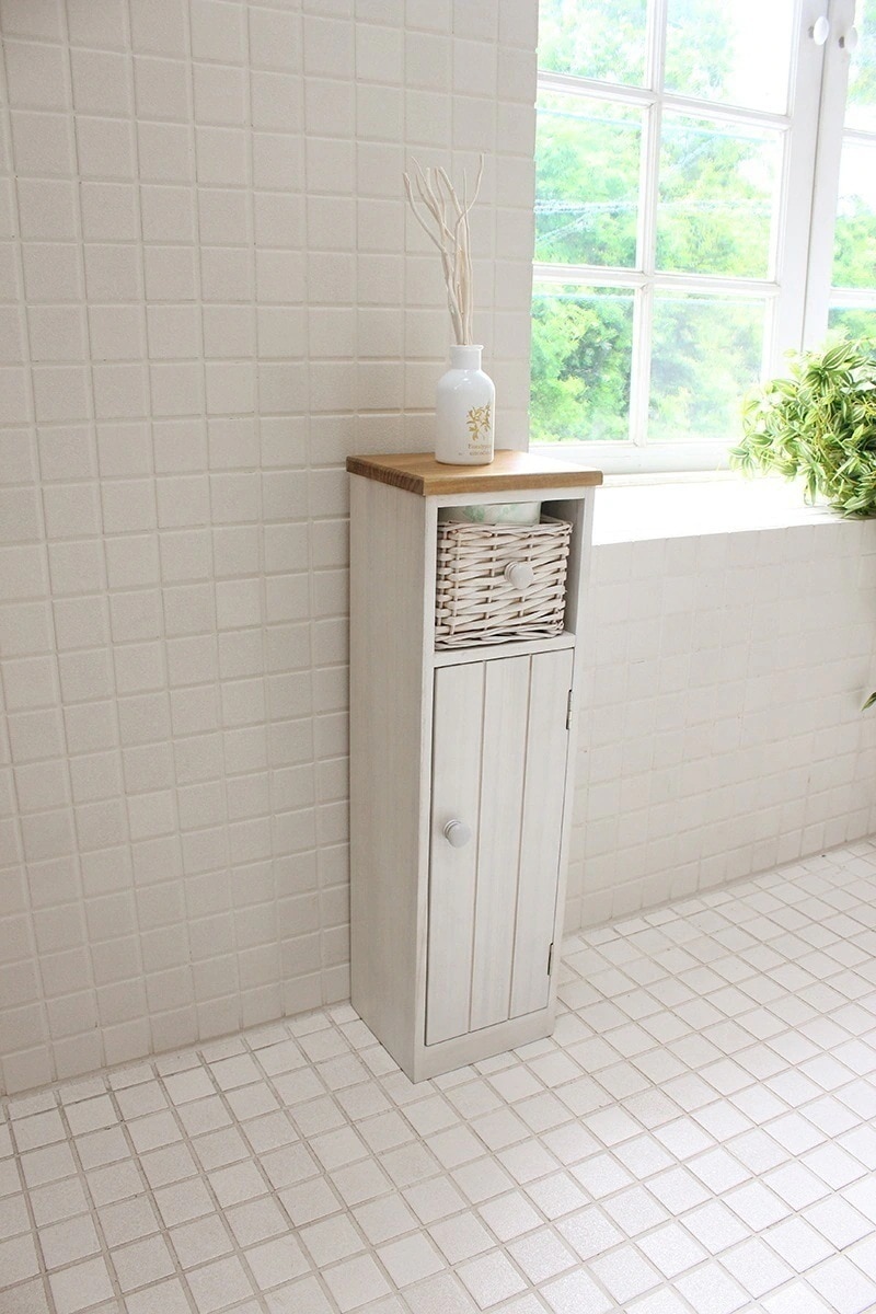 トイレラック 完成品 フレンチカントリー 桐製 バスケット付き スリム収納 トイレ収納 可動棚 シャビーウッド アンティーク調 おしゃれ 省スペース
