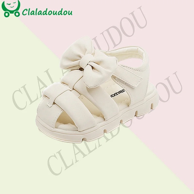 納期1~3週間程：小さな女の子のためのclaladoudouサンダル03歳の柔らかく閉じたつま先のビーチサンダルストラップと蝶ネクタイ付きグラディエーターサンダル