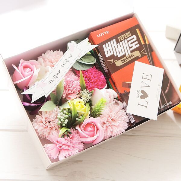 フラワー ペペロ ボックス(ピンク) 棒菓子 デー ギフトセット