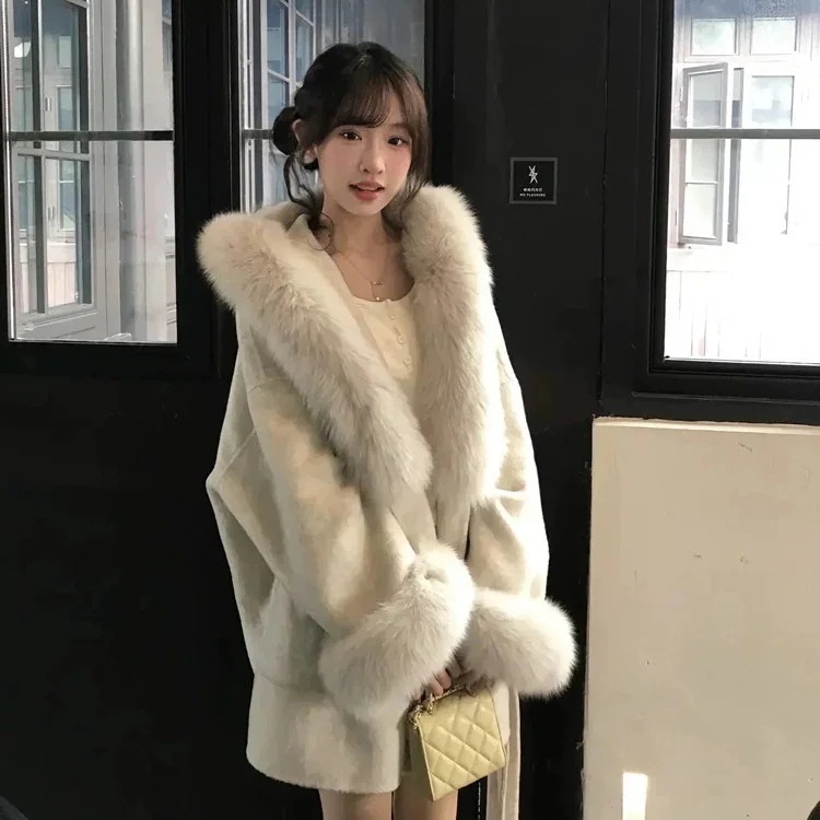 ウールコート レディース 冬季新モデル キツネ毛風フード リッチガール風 デザイン性袖口フリース 保温 ニット素材 アウター