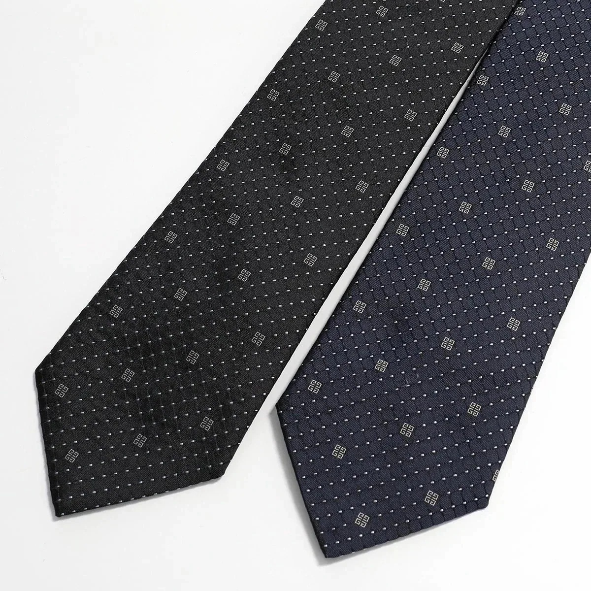 GIVENCHY ジバンシィ ネクタイ J5899 メンズ レギュラータイ シルクタイ 4Gエンブレム ロゴ刺繍 カラー2色