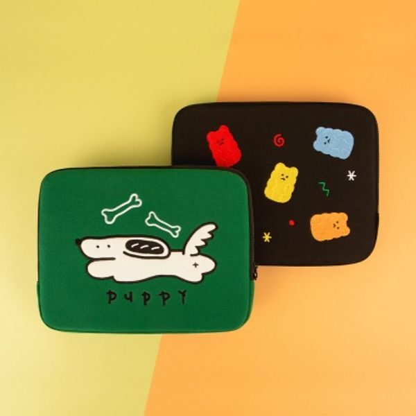 刺繍 ポケット ノートパソコンポーチ - APeanut_iPad/タブレット