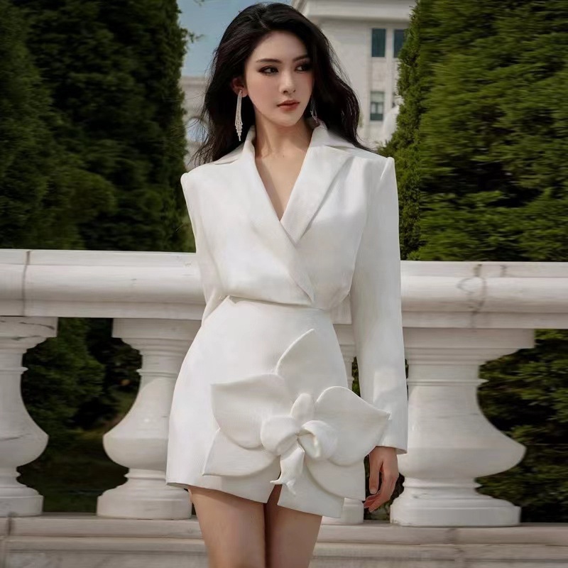 広州十三ライン高級セレブ気質立体フラワースーツドレスウエスト痩身デザインファッショナブルな女性