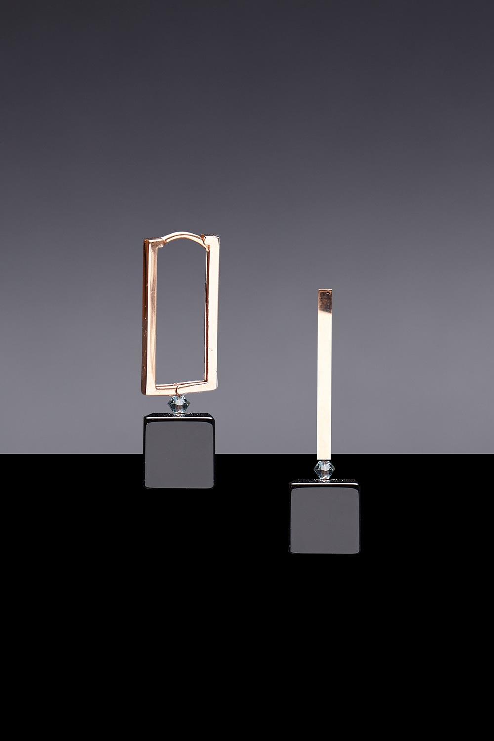 [HAZINA] [14KGold] Onyx Square Hoop Earrings