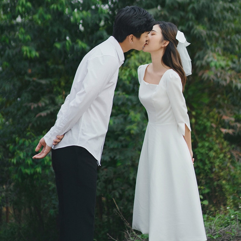 軽いウェディングドレス小さなサテンシンでシン通常はエンゲージメントホワイトドレスを着て首輪登録小さなドレス