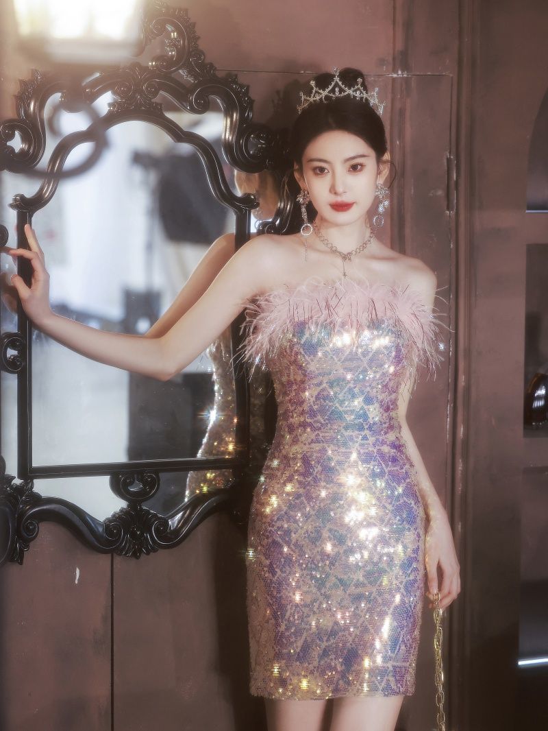 プランジドレス 2025新しい宴会ドレス セレブドレス キラキラスパンコール 軽い豪華なセクシーなヒップドレス パーティードレス ウェディングドレス 結婚式ドレス 11,053円