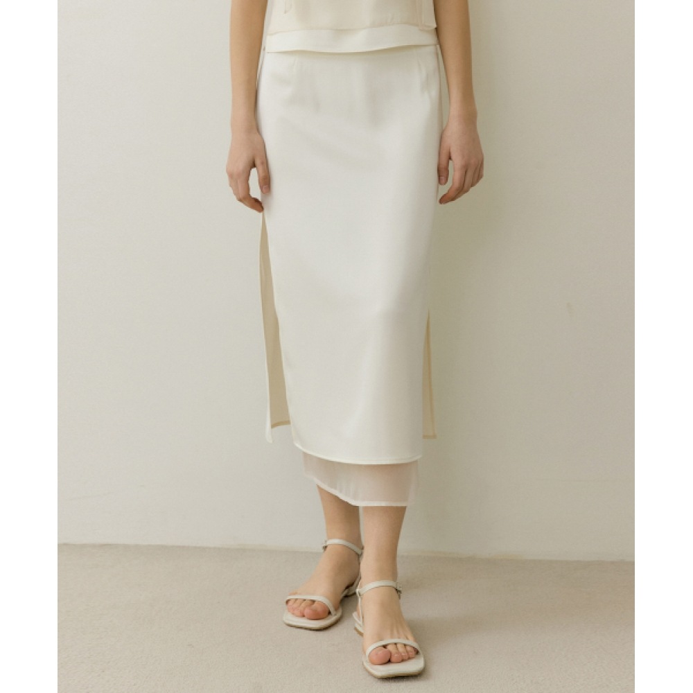 リオーグペタルレイヤーロングスカートクリームシルク 21,818円