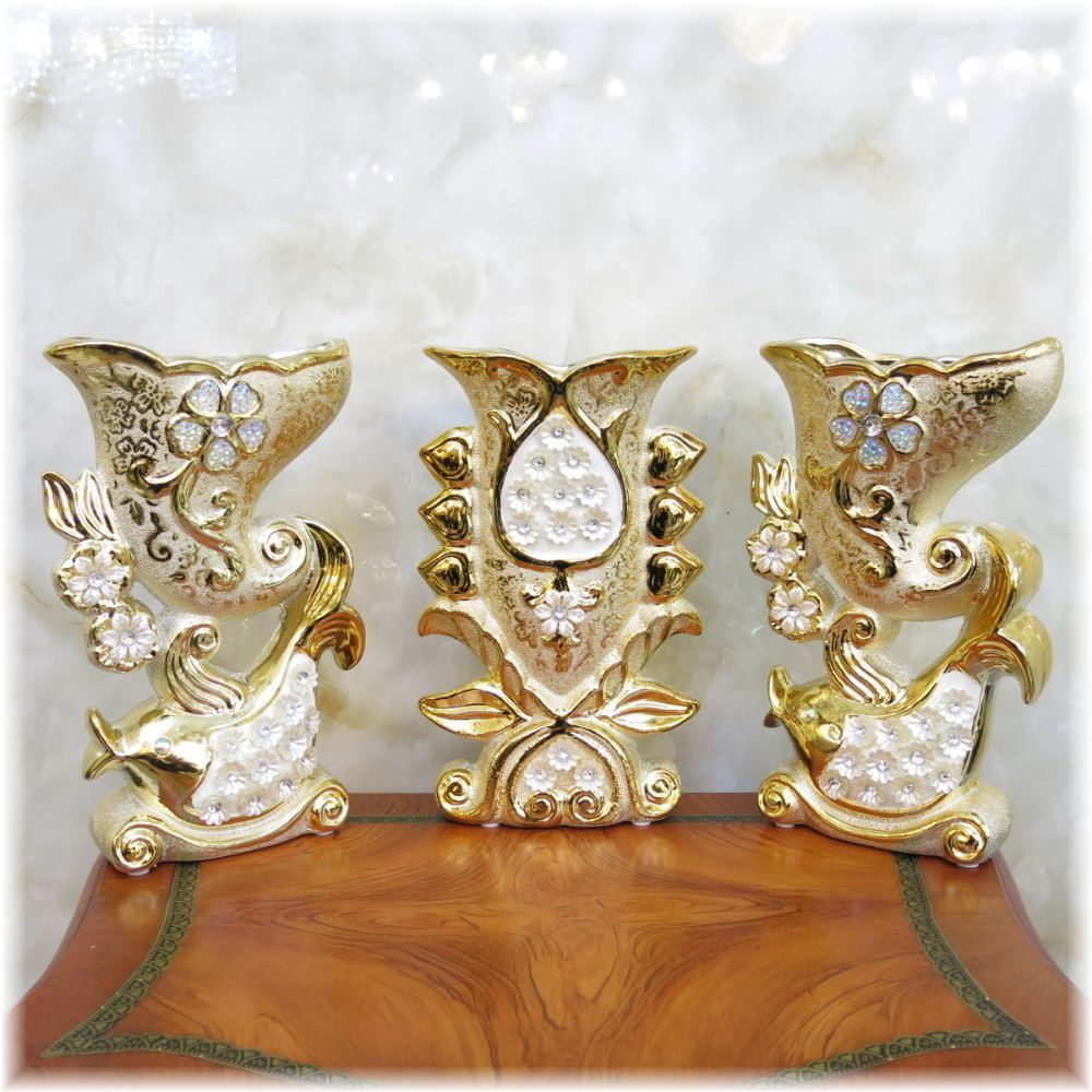 【送料無料！】可愛いデザイン！新品 インテリア小物 アンティーク調 可愛い フラワーデザイン 花瓶3点セット