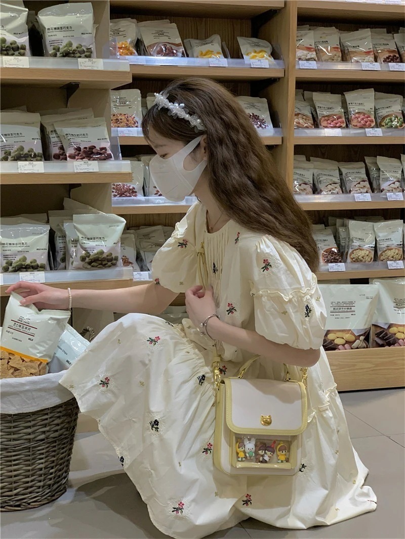 刺繍/花柄/ワンピース/夏/優しさ/木耳元/パフスリーブ/ゆったり