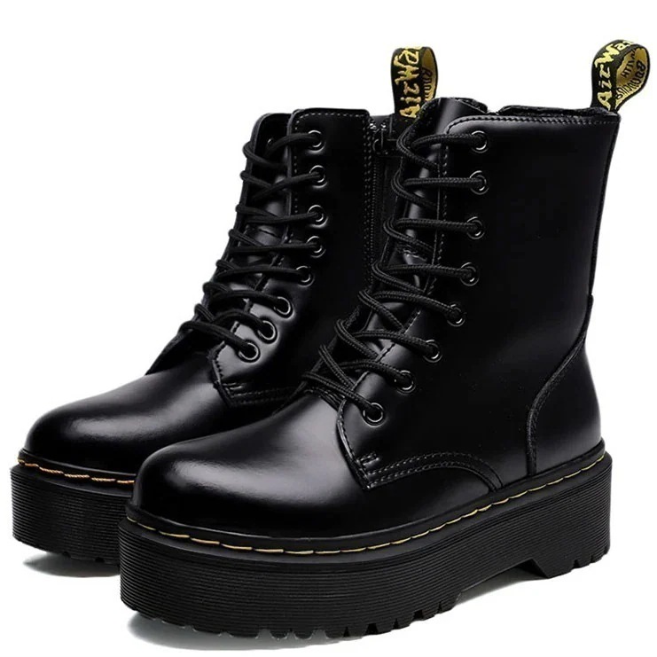人気SALE厚底ブーツ 本革の靴の表面 女子ブーツ 8穴の靴ひも 手縫い糸 太いかかと 滑り止めの靴底 靴のサイドファスナーデザイン