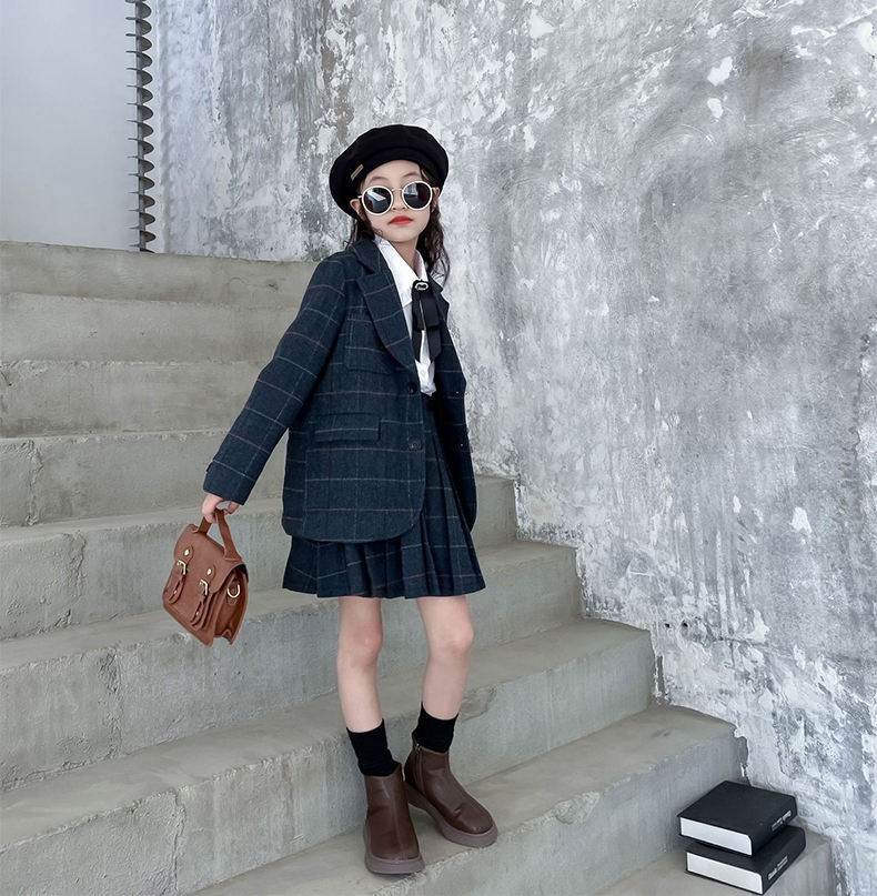 【の製品】スカートセット プリーツスカート チェック柄 総柄 卒業式 フォーマルスーツ 女の子 入学式 子供服 セットアップ ジュニア服 キッズ ジャケット 蝶結び 子供スーツ 卒業式 2点セッ