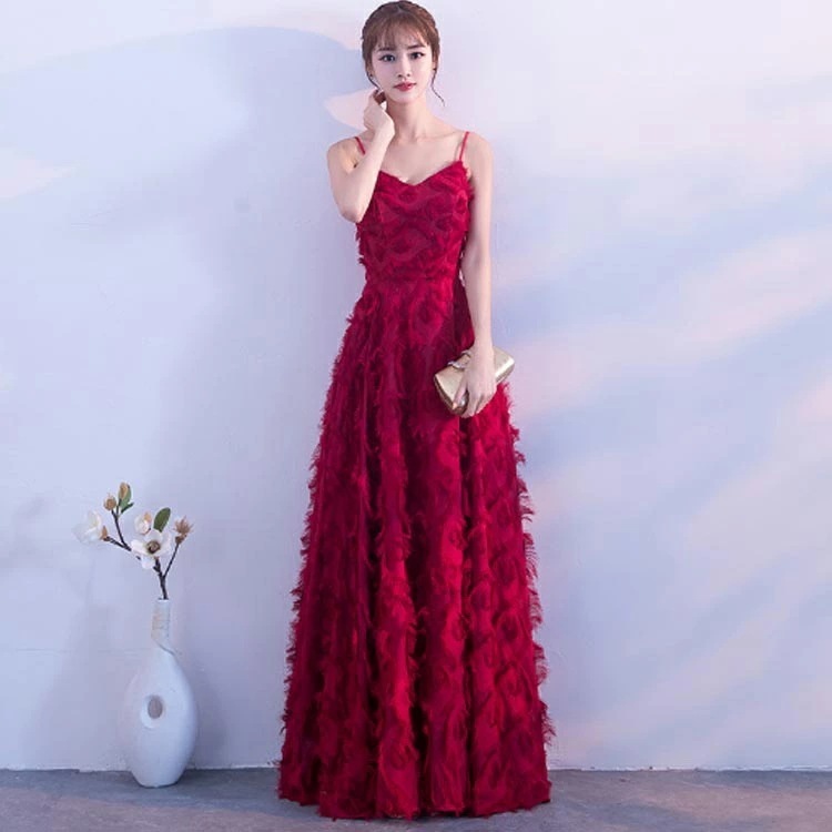 早いもの胜ち ウェディングドレス フェザー ワンピース カラードレス 花嫁ドレス オフショルダー 前撮り 結婚式 二次会 演奏会 披露宴 フォトウエディング ロングドレス フェザーモチーフ 大人