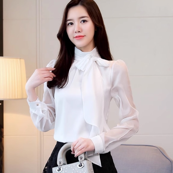 トップス ブラウス 袖あり 長袖 ハイネック 襟なし シフォン リボン 透け感 かわいい 大人可愛い きれいめ シンプル 上品 おしゃれ お洒落 大人女子 キュート フォーマル 無地 春 秋 20代