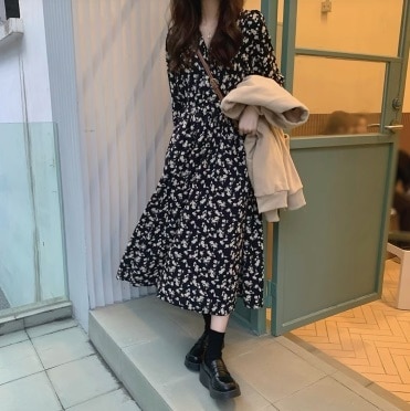 ワンピース フレアワンピース ロング ロング丈 長袖 Vネック Aライン かわいい 大人可愛い きれいめ シンプル カジュアル 大人 おしゃれ キュート 美容師 メイクアップアーティスト