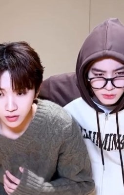 イハン　パジャマ　Lサイズ　韓国　BBNEXDO ボイネク ジェヒョン パジャマ Lサイズ 韓国 BBNEXDO ボイネク - メルカリ