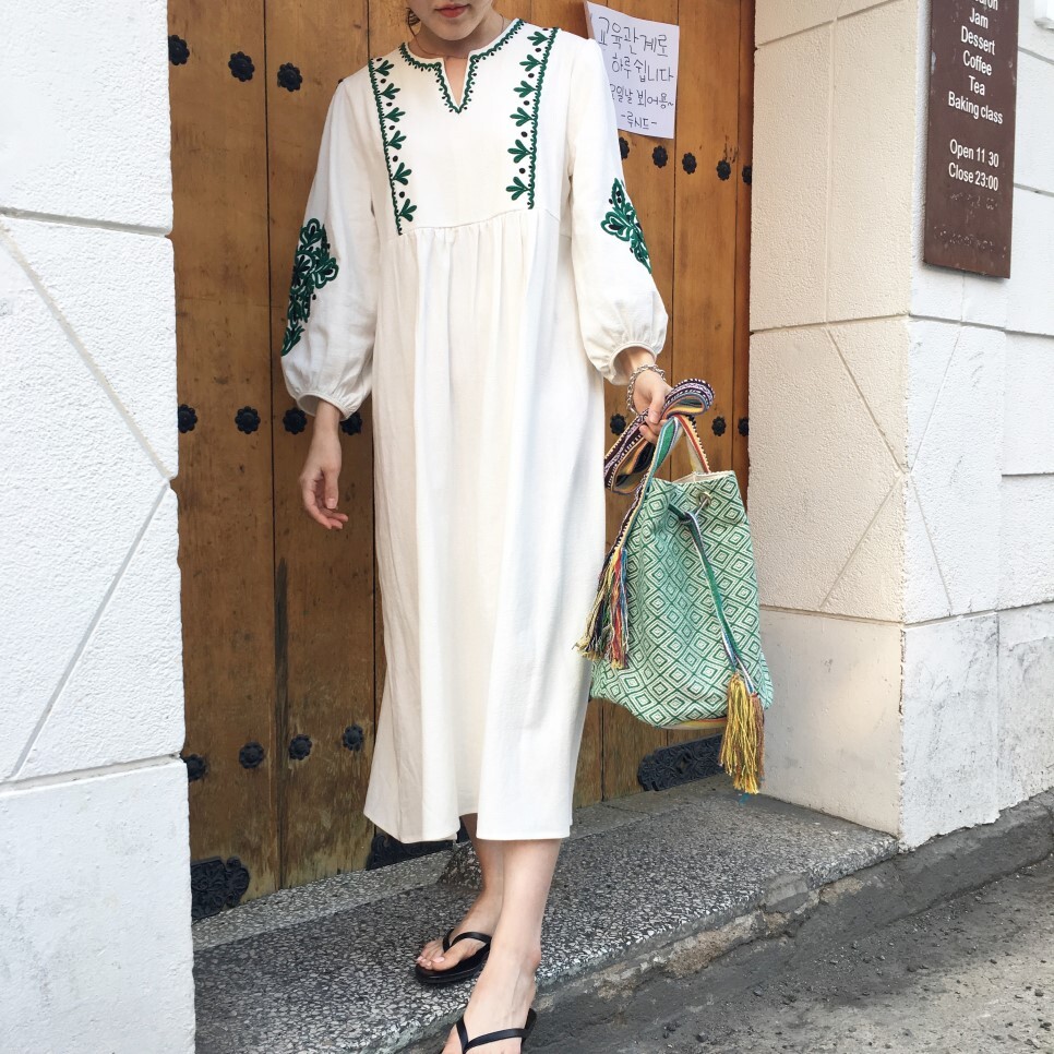 ワンピース レディース ロングワンピース 韓国 ロング丈 マキシ丈 エスニックワンピース マキシワンピース かわいい 可愛い カジュアル 大人 オシャレ お洒落 おしゃれ エスニック エキゾチック