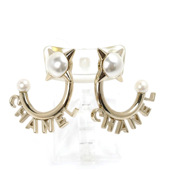 CHANEL シャネル メタル パール ロゴ ピアス レディース 中古