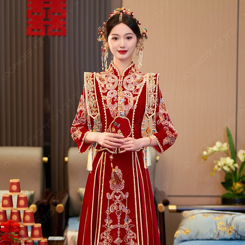 チャイナドレス ロング丈 マキシ丈 中国風結婚式 花嫁 ドレス 七分袖 袖フリル レース チュール切替 中華ドレス チャイナカラー 花 きらきら 金色刺しゅう 中華秀禾服-34