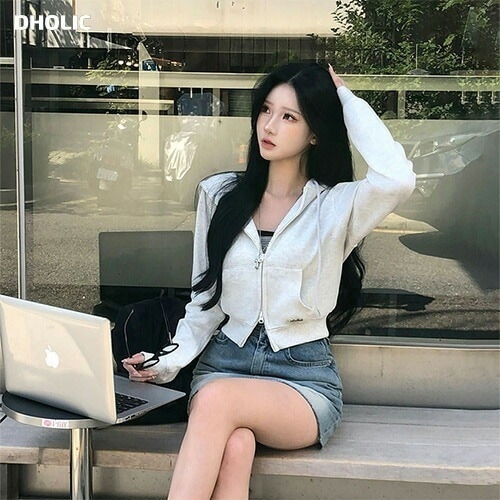 [メガ割りSALE]ロゴペンダントフルジップパーカー 6,142円