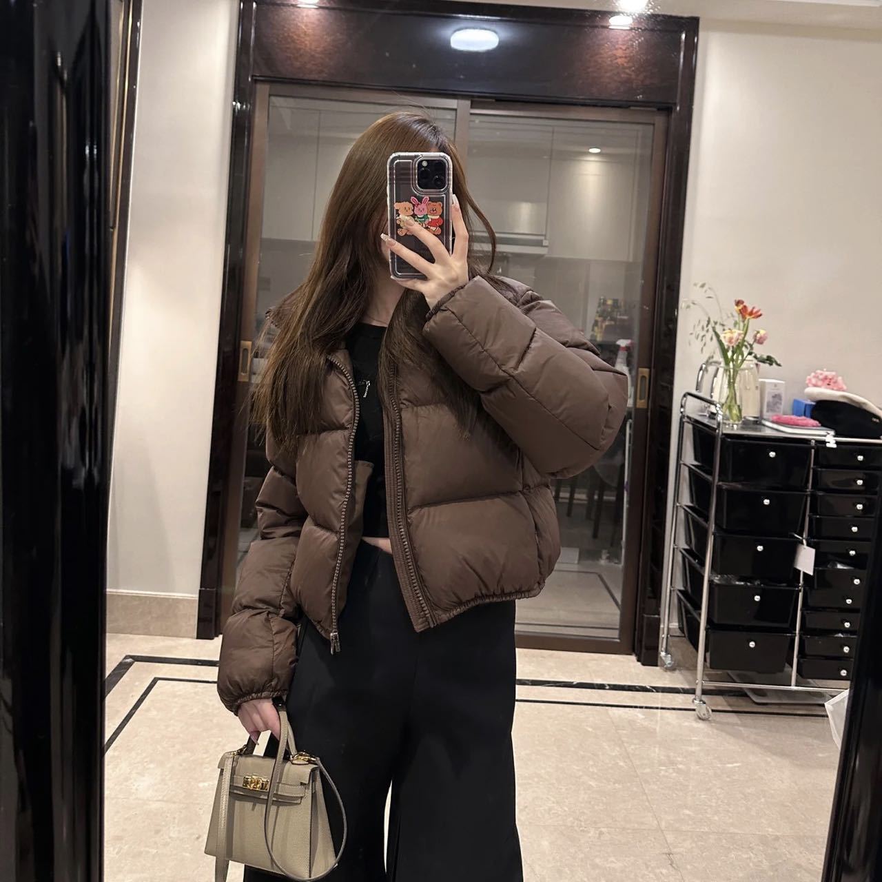 Yu Lejia 2025 オフシーズン新剣道スタイルダウンジャケット女性のショート肥厚ホワイトダックダウン小男性のパンジャケット