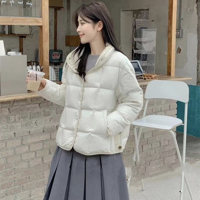 ダウンジャケットレディース2025新作韓国ハイエンドショートスタイルスタンドカラーホワイトダックダウンデザイン小さな冬シンプルジャケット