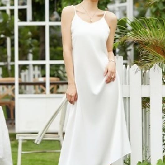 ワンピース ドレス レディース キャミソール 高級感 光沢感 エレガント 存在感 かわいい 大人可愛い きれいめ シンプル 大人 上品 おしゃれ 無地 夏 リゾート デート 旅行 海 お出かけ