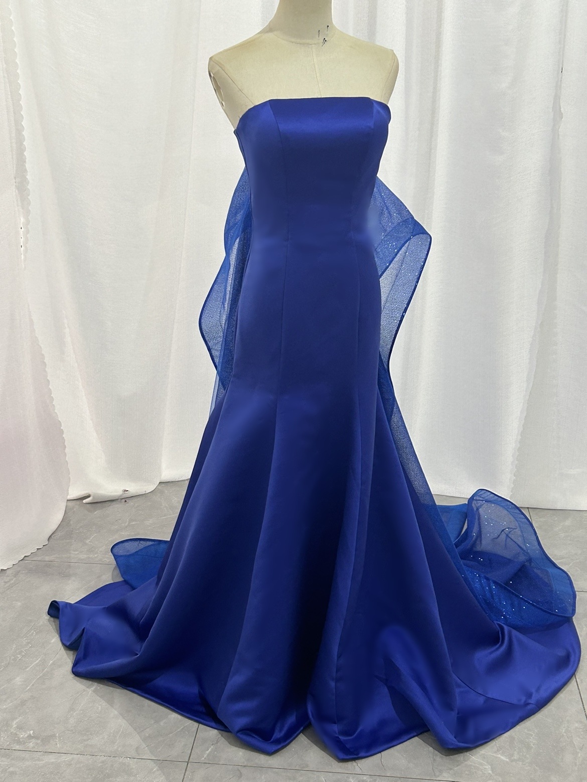 カラードレス ネイビー ベアトップ マーメイドライン ふっくら柔らかなバックリボン クラシカル 演奏会