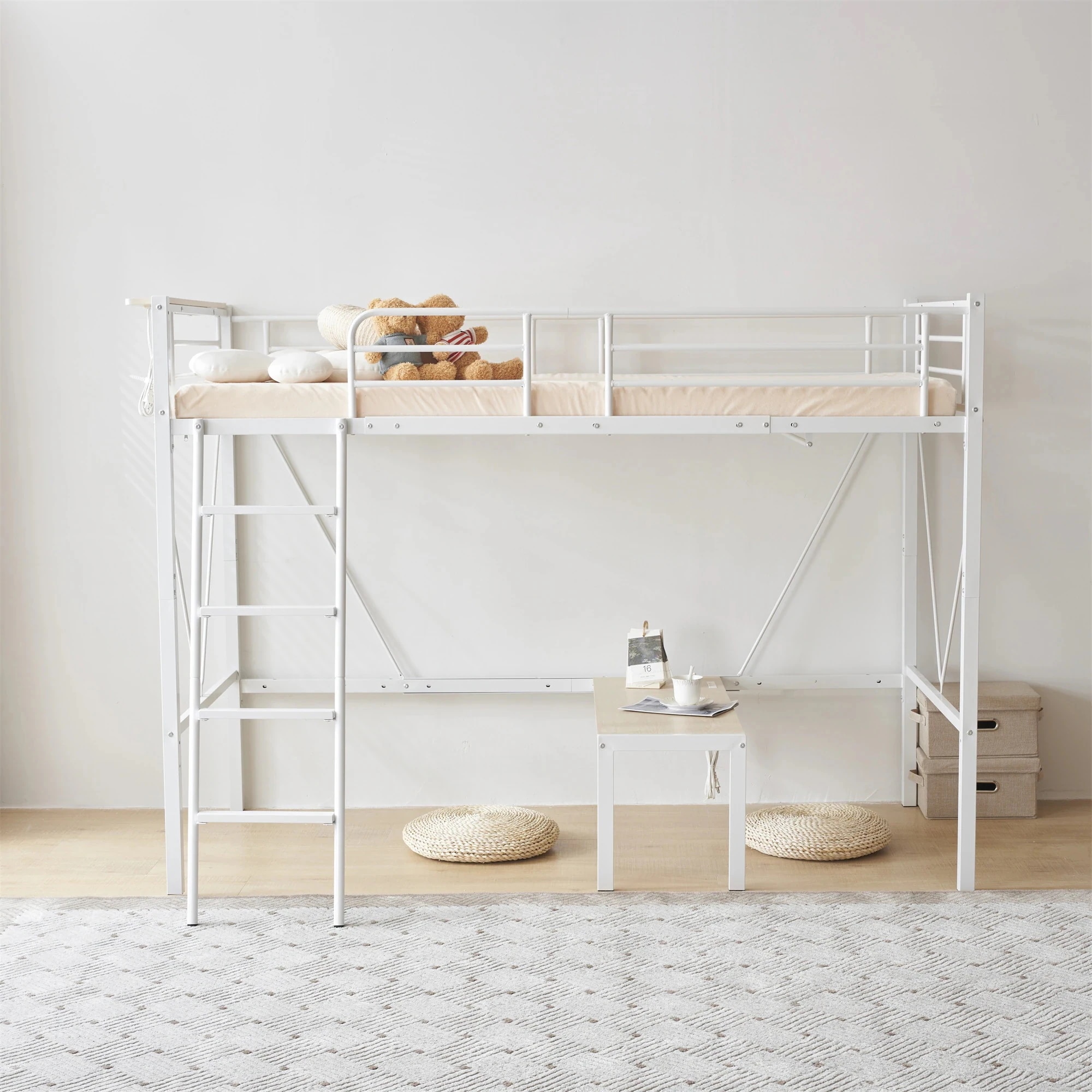 ロフトベッド シングル コンセント付き ミドルタイプ 150cm ローデスク付き パイプベッド アイアンベッド 子供部屋 スチール 耐震 ベッド シングル パイプベッド ハンガーラック付き