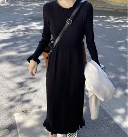 ワンピース レディース ニット タイト ロング ニットワンピ 春服 秋服 冬服 ミモレ ロング 長袖 フリル袖 クルーネック 丸首 タイト 細身 Aライン フリル 華奢見え 細見え 着痩せ 若見え お