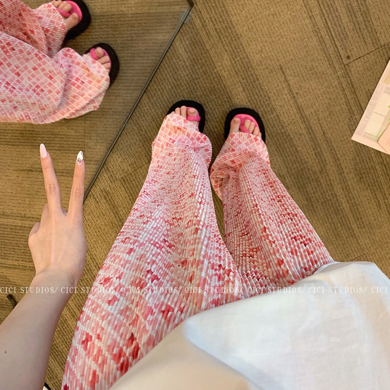 ボトムス パンツ ハイウエスト プリーツ モロッカン柄 薄手 スタイルアップ カジュアル ロング丈 かわいい 大人可愛い 大人女子 個性的 存在感 きれいめ 大人 おしゃれ お洒落 かっこいい ラフ