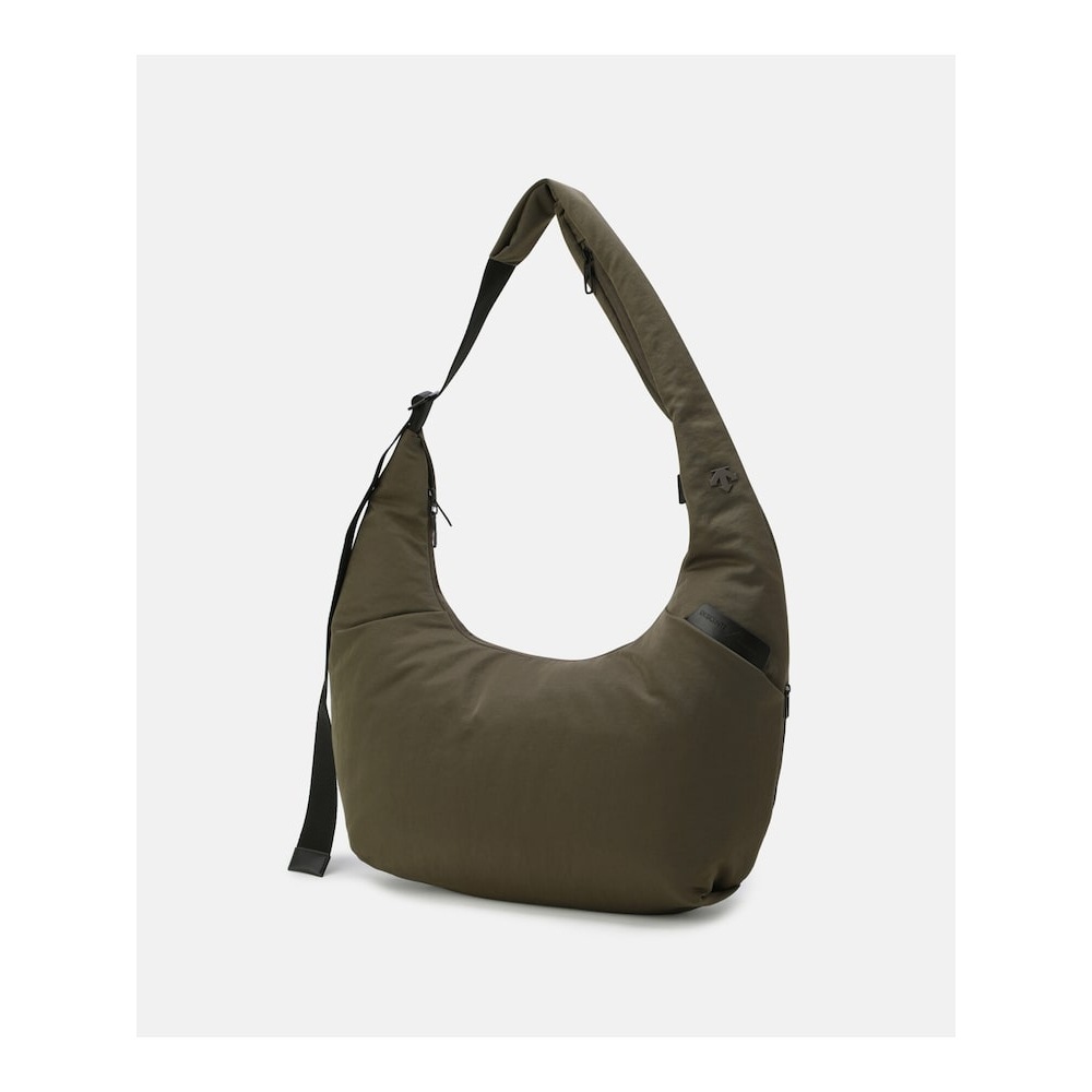 デサントラージ軽量ホーボーバッグ SQ323UBG7A PG3SQ323UBG7A