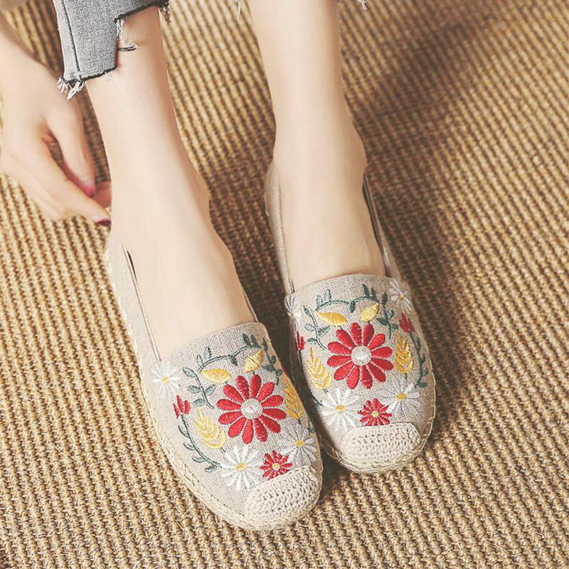 クーポン スリッポン スニーカー シューズ カジュアル シンプル レディース 靴 厚底 軽量 スリッポン ローヒール ラウンドトゥ 厚底スニーカー ローカット レディース 靴 厚底スリッポン おしゃれ