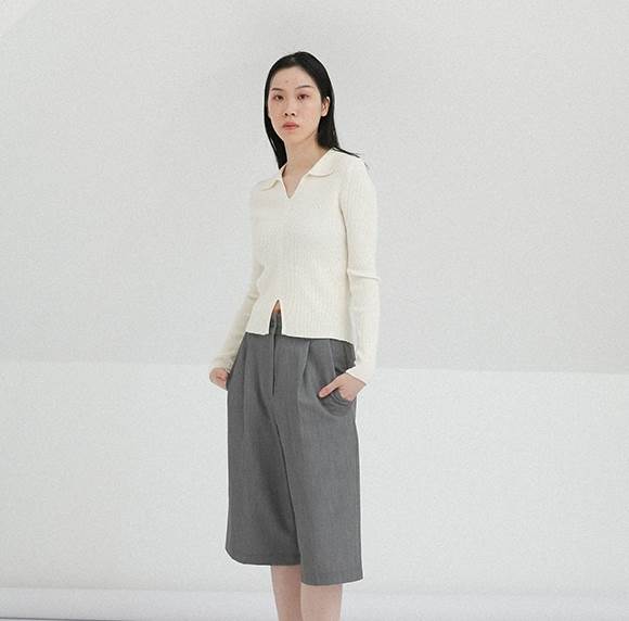 ニットソー 長袖 Vネック 襟付き リブ きれいめ シンプル おしゃれ こなれ感 ラフ 抜け感 無地 秋 冬 デート お出かけ 休日 リゾート 旅行 着回し 普段使い 暖かい 防寒 モテ ホワイト ブ