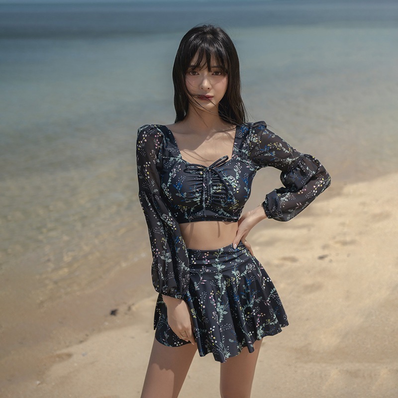 水着 ビキニ レディース レディース水着 フレア セパレート 可愛い 20代 30代 40代 50代 60代 オトナ女子 盛れる きれいめ 海水浴 温泉 ビーチ 大人 おしゃれ 花柄 青 ブルー 紺