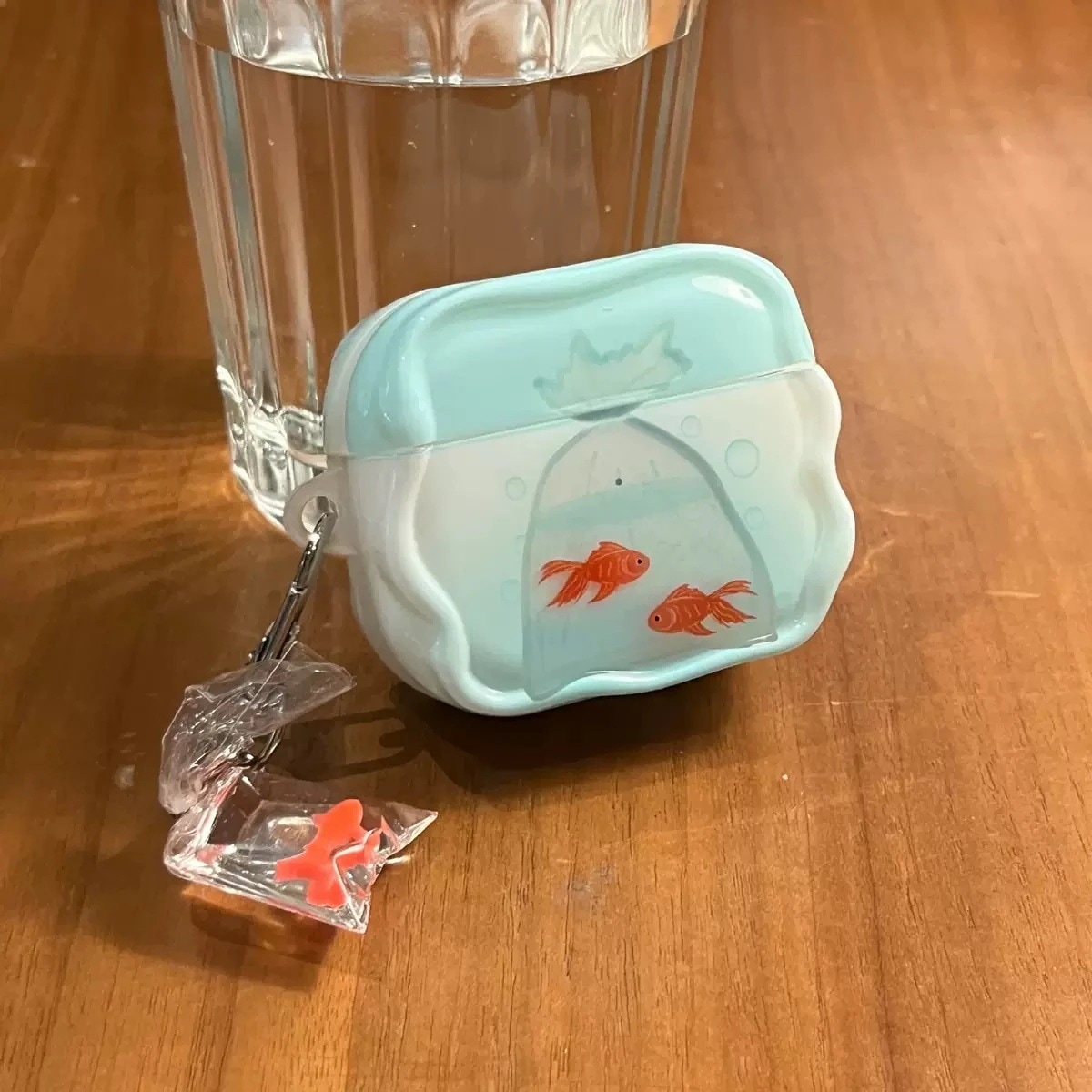 【20点セット】【送料無料】かわいい小魚透粉ワイヤレスBluetoothイヤホン保護ケースアップルairpodsPro 2イヤホンケースカバー