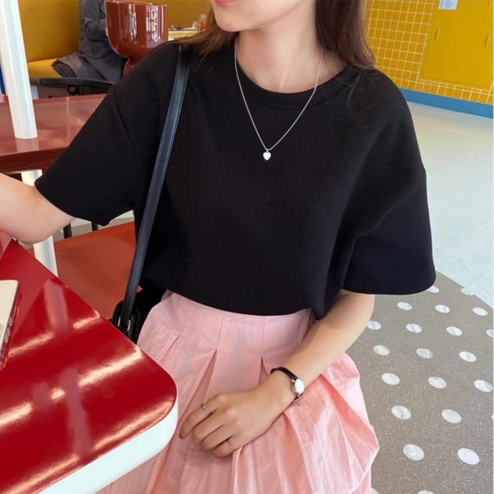 トップス Tシャツ シャツ カットソー 白シャツ トップス 袖あり 半袖 ボリューム袖 Uネック ラウンドネック 襟なし フレア ワイド かわいい 大人可愛い きれいめ シンプル カジュアル おしゃれ