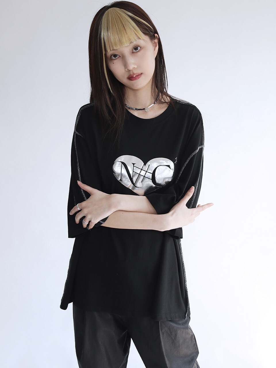 上等な SS 22 SIVER HEART UGLY FIT T-SHIRT BLACK Tシャツ・カットソー 上等な SS 22 SIVER HEART UGLY FIT T-SHIRT BLACK Tシャツ・カットソー