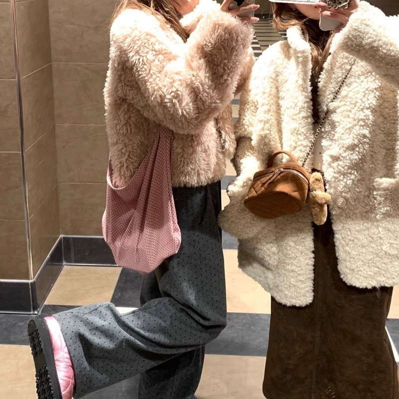 ベルベットテディベアゆったり毛皮一体ラム毛ミディアムスタンドカラー毛皮コートで痩せ見え